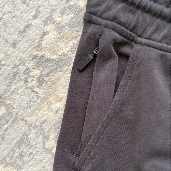 Athleta Seasoft Mid Rise Straight Crop - Picture 6 of 13